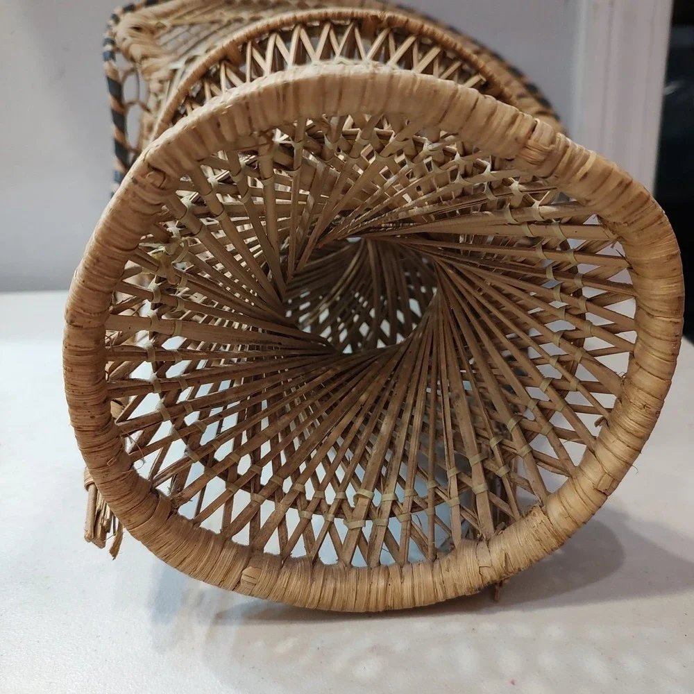 Vintage Wicker‎ Peacock Chair For Dolls Plant Pot Display Prop Boho Coastal